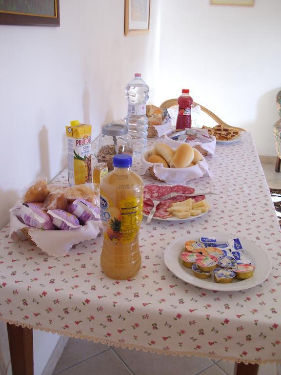Laura Bed & Breakfast *